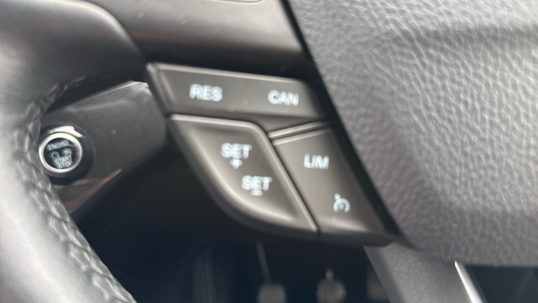 Ford Kuga 1.5 TDCi Titanium Edition 5dr 2WD Diesel Estate